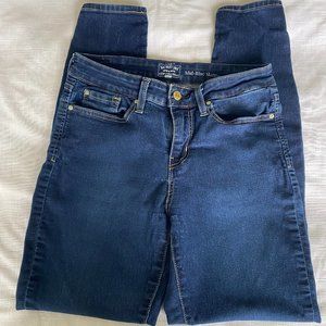 Levis Signature Gold  Mid Rise Skinny Denim Jeans Size 28